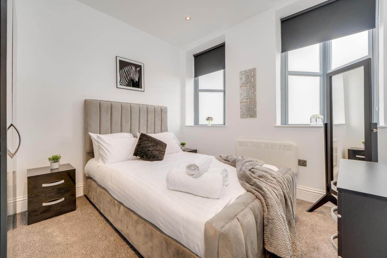 Town House Apartments Вэйкфильд Экстерьер фото
