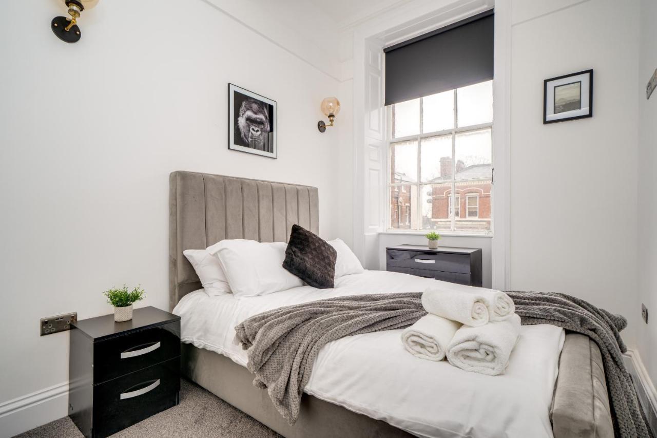 Town House Apartments Вэйкфильд Экстерьер фото